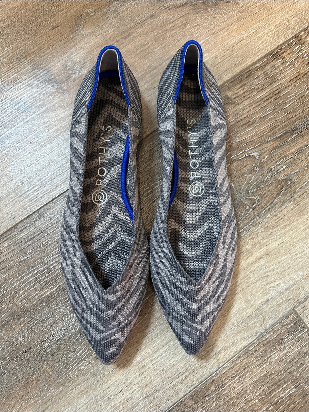 Like New Rothy’s The Point in Grey Zebra Stripes, Size 9.5!